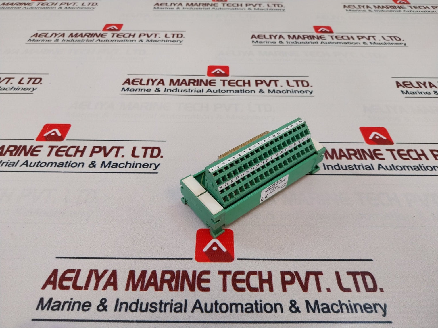 Phoenix Contact Um 45-d37Sub/S/Zfkds Interface Module 300V 10A