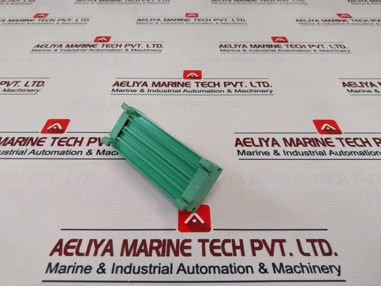 Phoenix Contact Um 45-d37Sub/S/Zfkds Interface Module 300V 10A