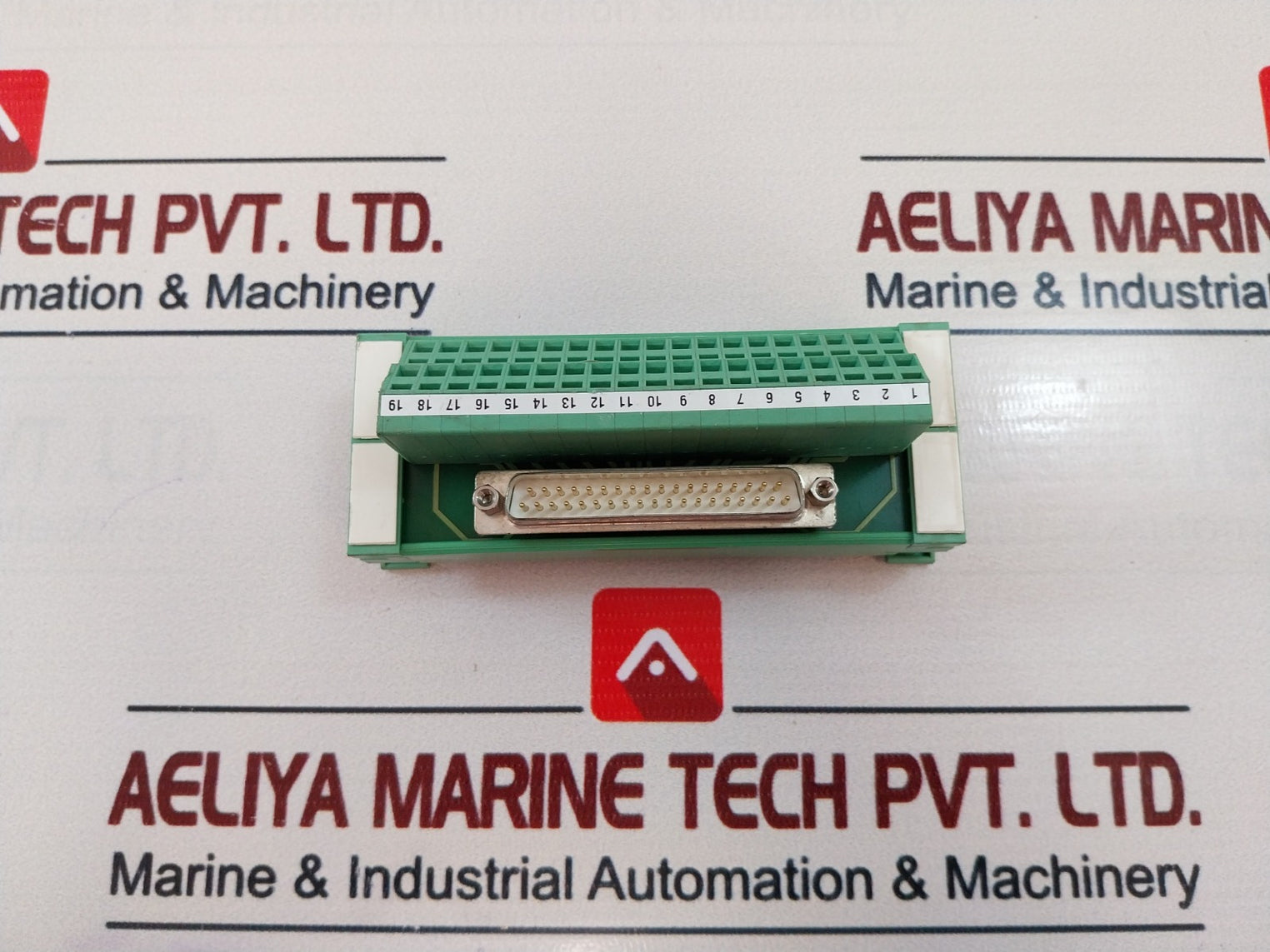 Phoenix Contact Um 45-d37Sub/S/Zfkds Interface Module 300V 10A