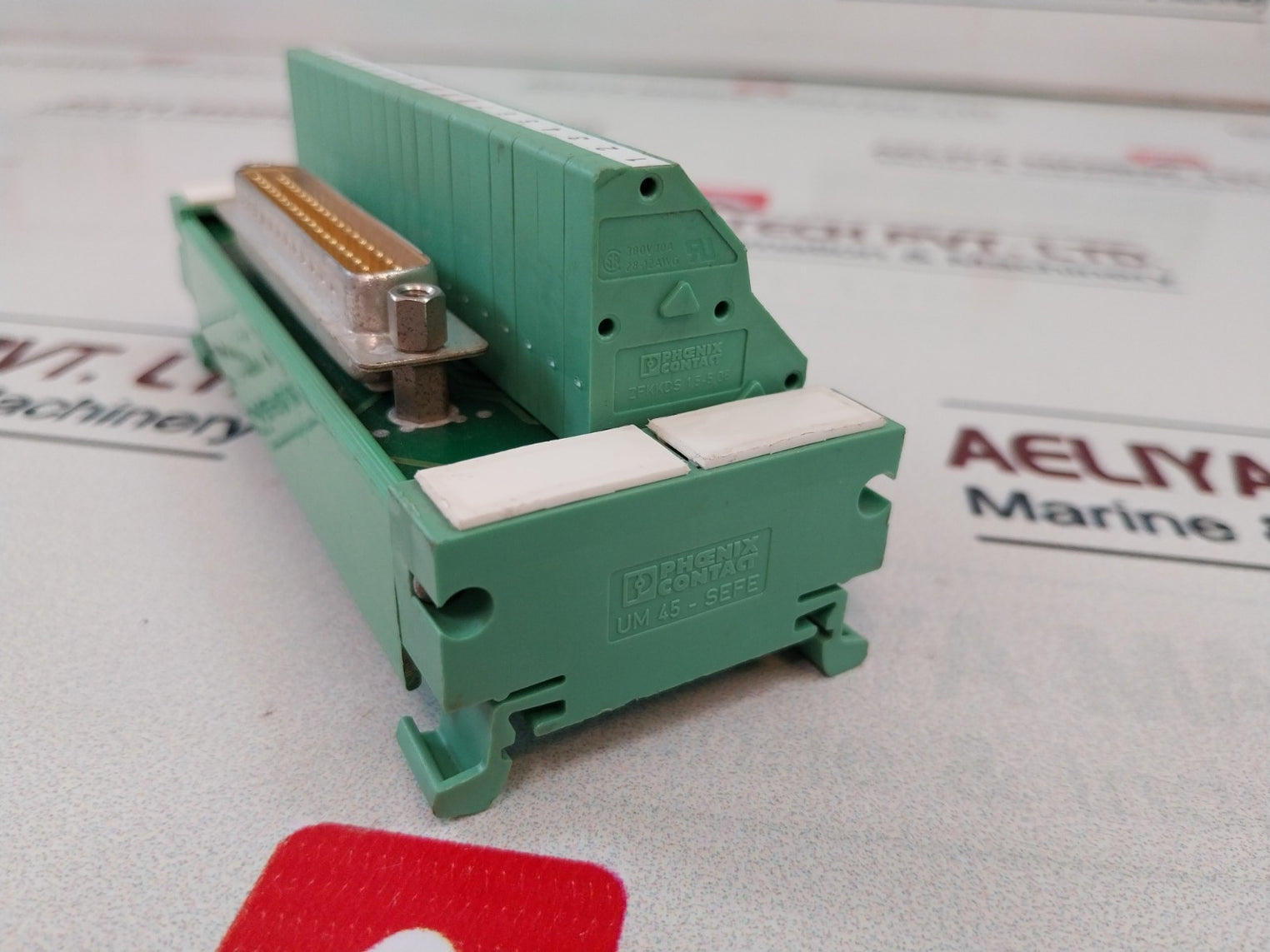 Phoenix Contact Um 45-d37Sub/S/Zfkds Interface Module 300V 10A