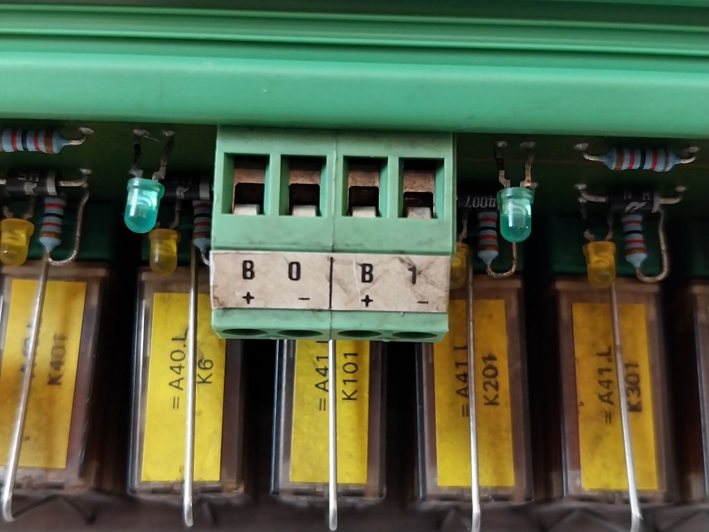 Phoenix Contact Umk-16 Rels/Ksr-g24/21/Plc Varioface Relay Module