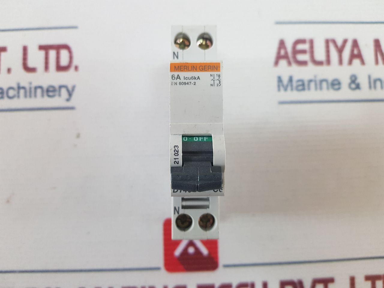 Merlin Gerin Dt40 Circuit Breaker 893.011.011.0002