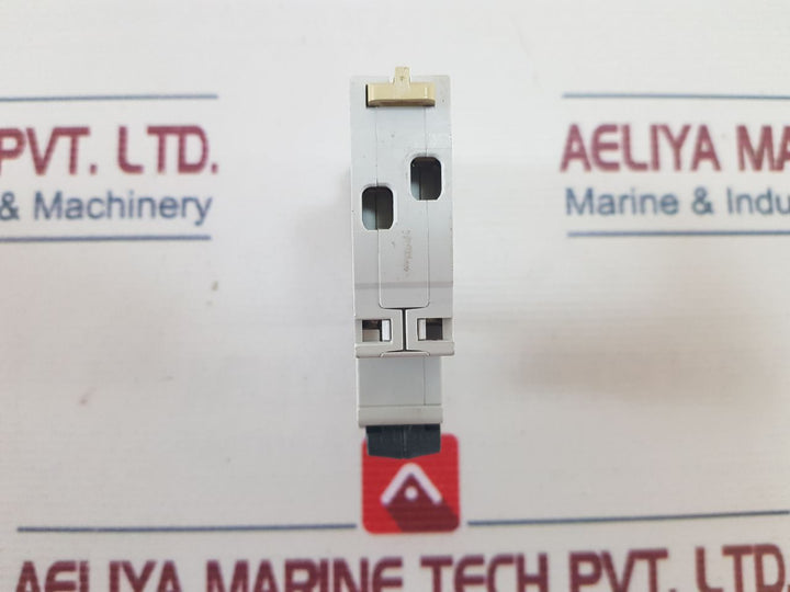 Merlin Gerin Dt40 Circuit Breaker 893.011.011.0002