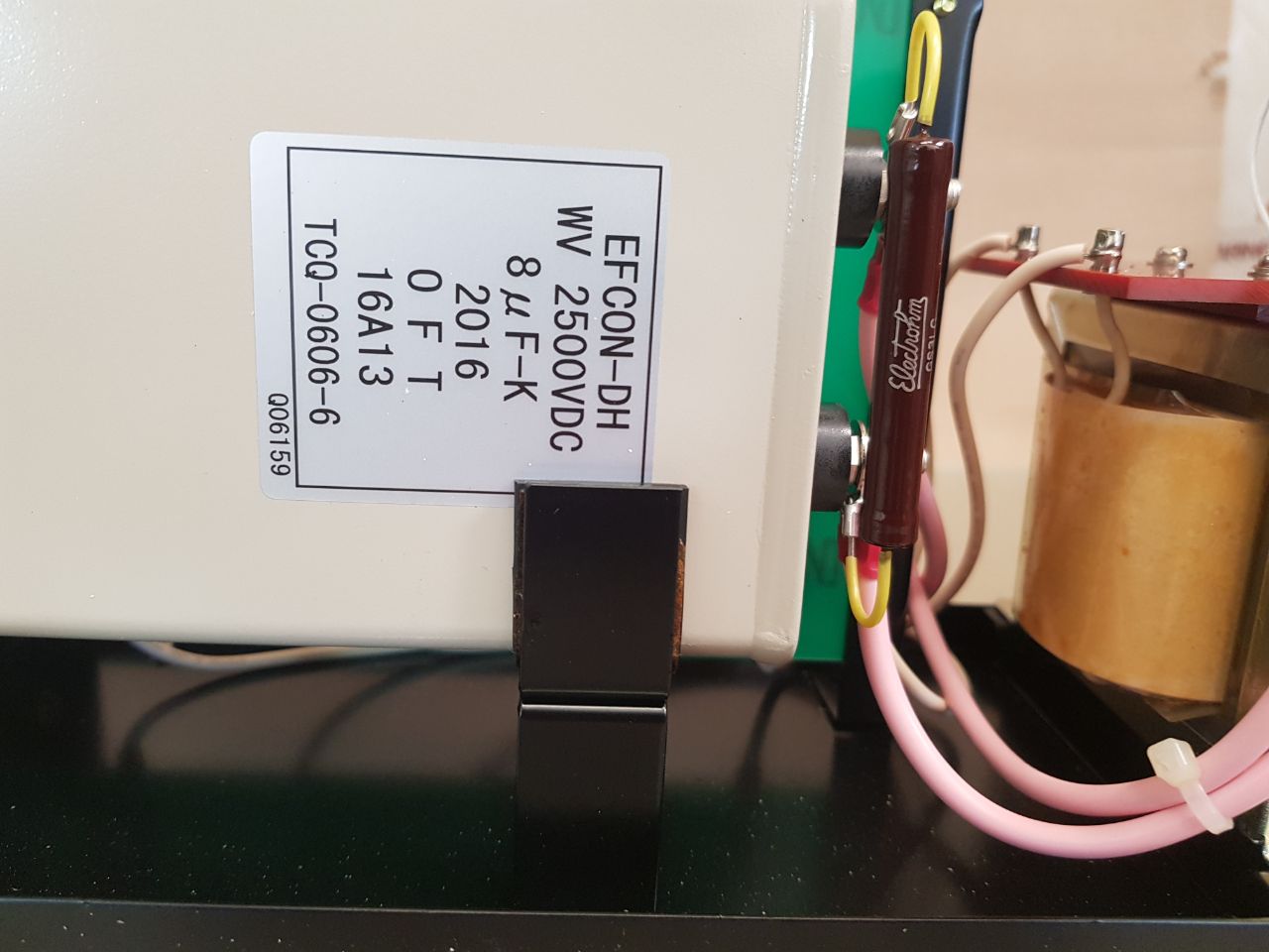 H.E. Igniter Unit