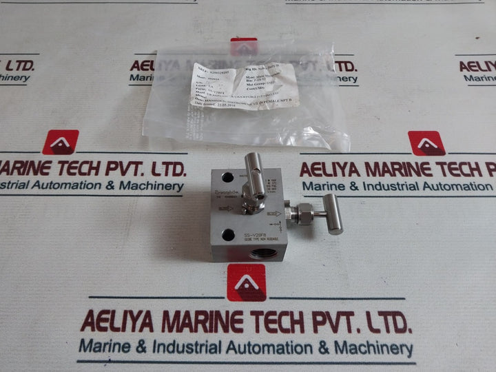 Swagelok Ss-v2Bf8 Valve Instrument Manifold
