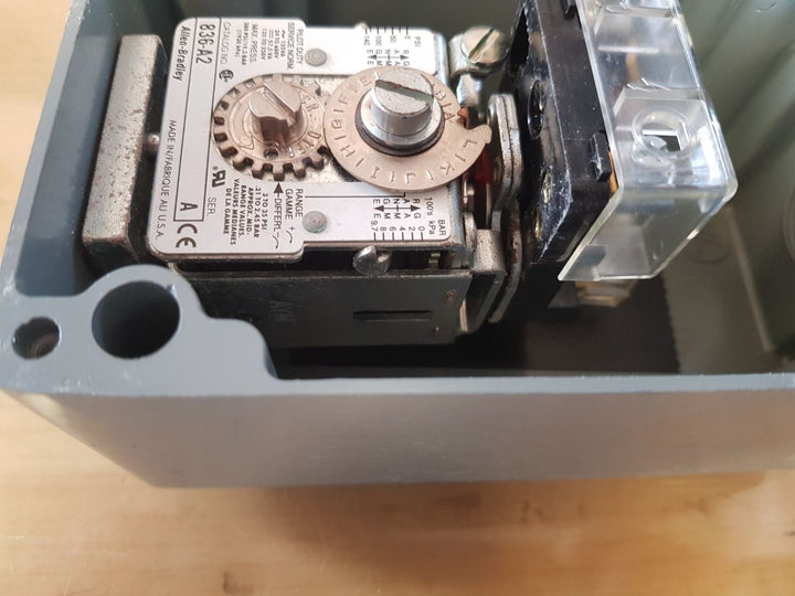 Allen - Bradley Bulletin 836 Pressure Control