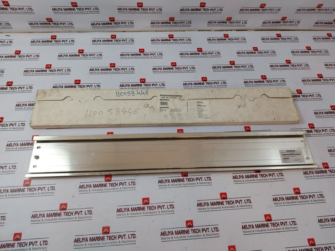 Siemens 6Es7 390-1Aj30-0Aa0 Simatic S7 Sectional Mounting Rail
