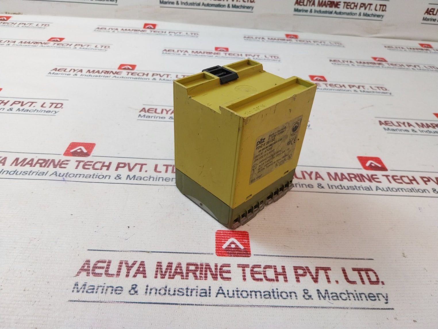 Pilz P2Hz 5 2S/2O Safety Relay 240V 5A