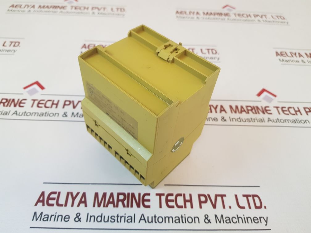 Pilz Pnoz 10 24Vdc 6S 4O Safety Relay 774009, 4.5W