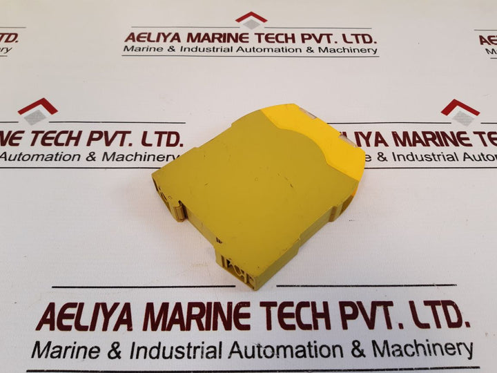 Pilz Pnoz S7.1 Safety Relay
