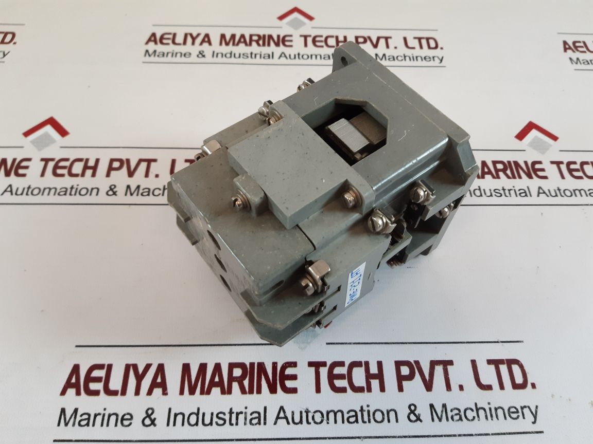 Pme-211 At Magnetic Starter ~380V 50Hz