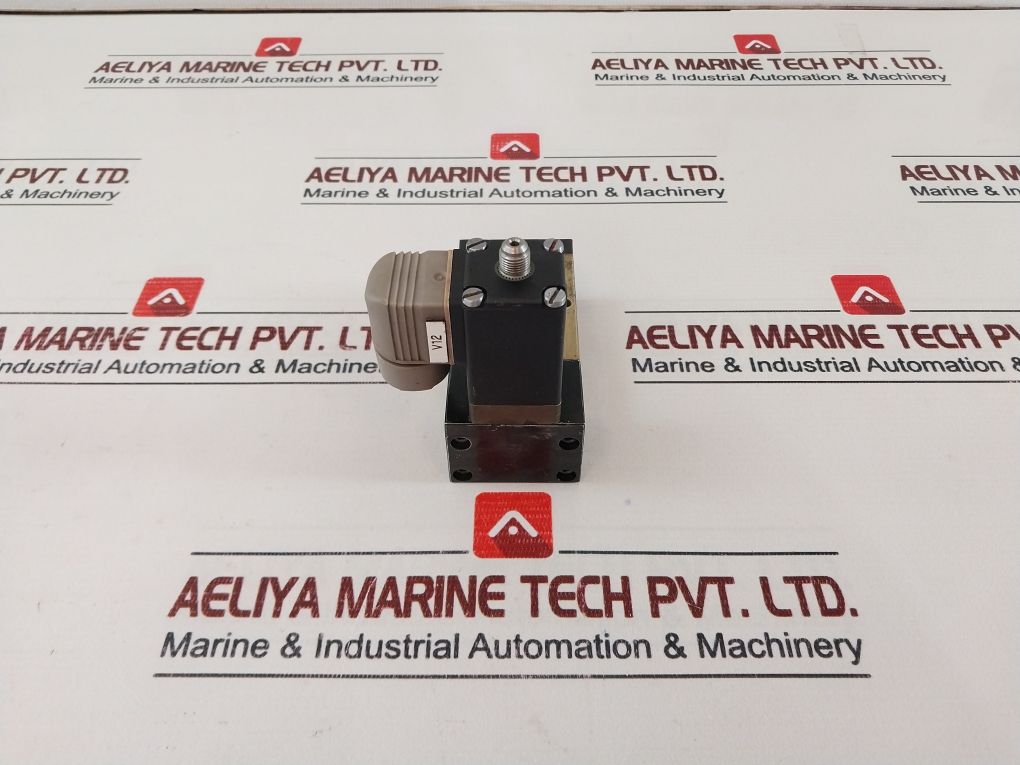Pneumax 464.32.0.1 Solenoid Dirnl Ctrl Valve Spg Rtrn 0-10Bar