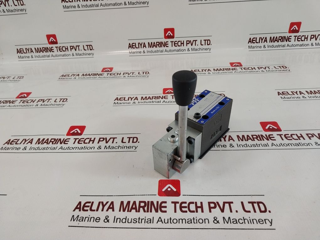 Poclain Hydraulics Kv-4/2-5Ko-6Ra51A Valve