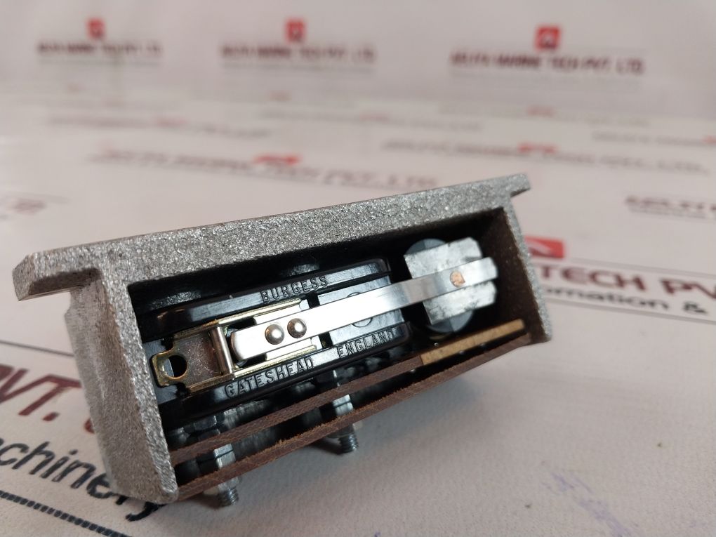 Lot Of 2X Polymark 703/A108 Cut Out Unit