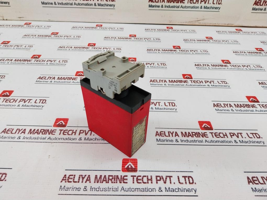 Pr Electronics 2211 Analog Calculator With Base 24V Dc