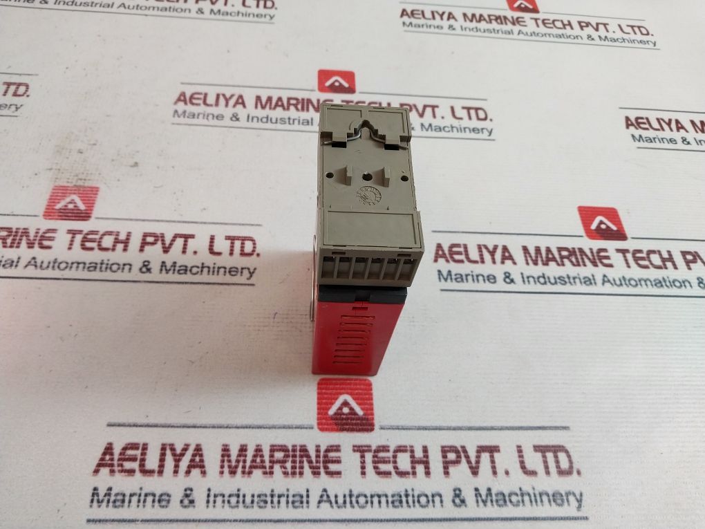 Pr Electronics 2229 A05 Switchmode Voltage Regulator With Base 5V