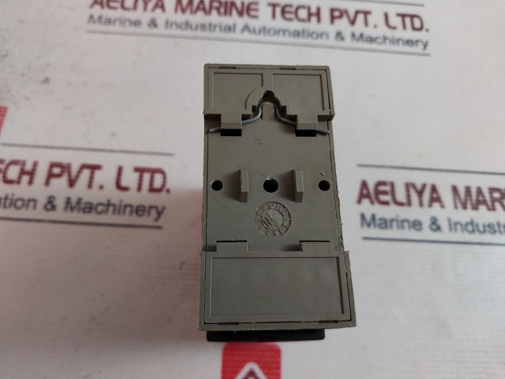 Pr Electronics 2229 A05 Switchmode Voltage Regulator With Base 5V