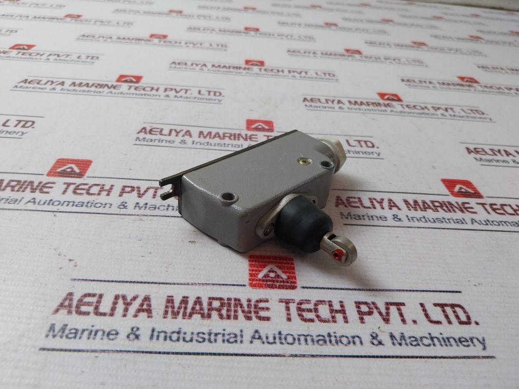 Promet Lm-10 Kw3 Limit Switch 400V 6A Dc-13