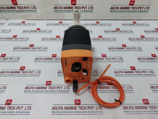 Prominent Bt4B0413Pvt2000Ua000000 Solenoid Metering Dosing Pump (Not Working)

