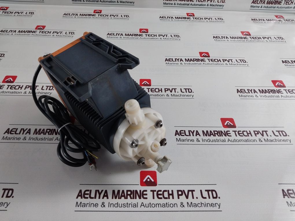 Prominent Bt5B Solenoid Metering Pump Bt5B1605Pvt2000Uu110000