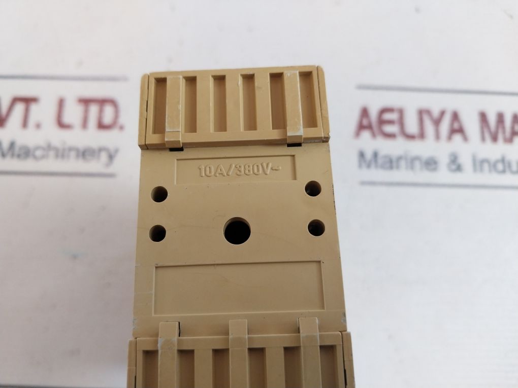 Pulsteknik Rad Delay On Timer With Base 8A 250V 250 Va