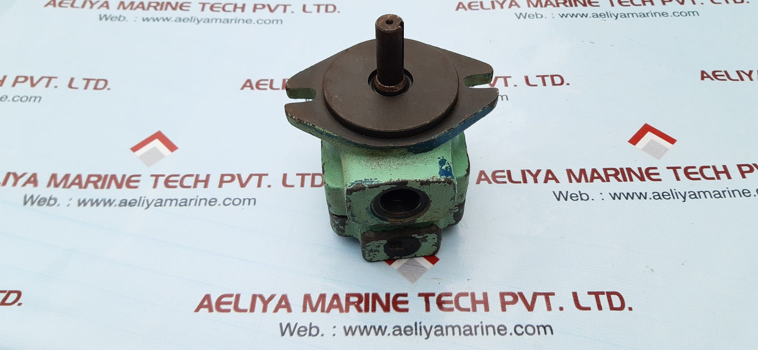Yuken pvr1t-12-l-ra-2080 hydraulic pump