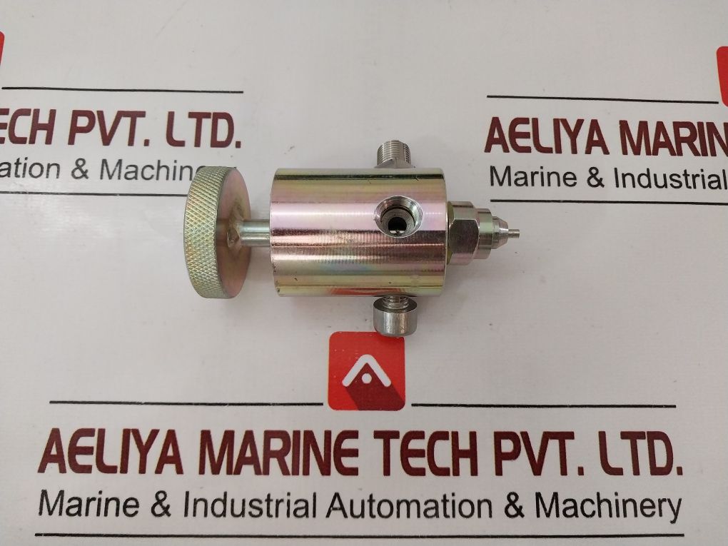 Qcs33-1425/J Portable Accumulator Charging Kit