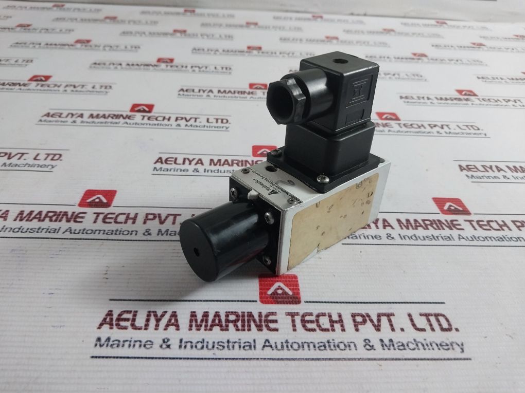 Qingdao Hydraulics 0000358890 Pressure Switch