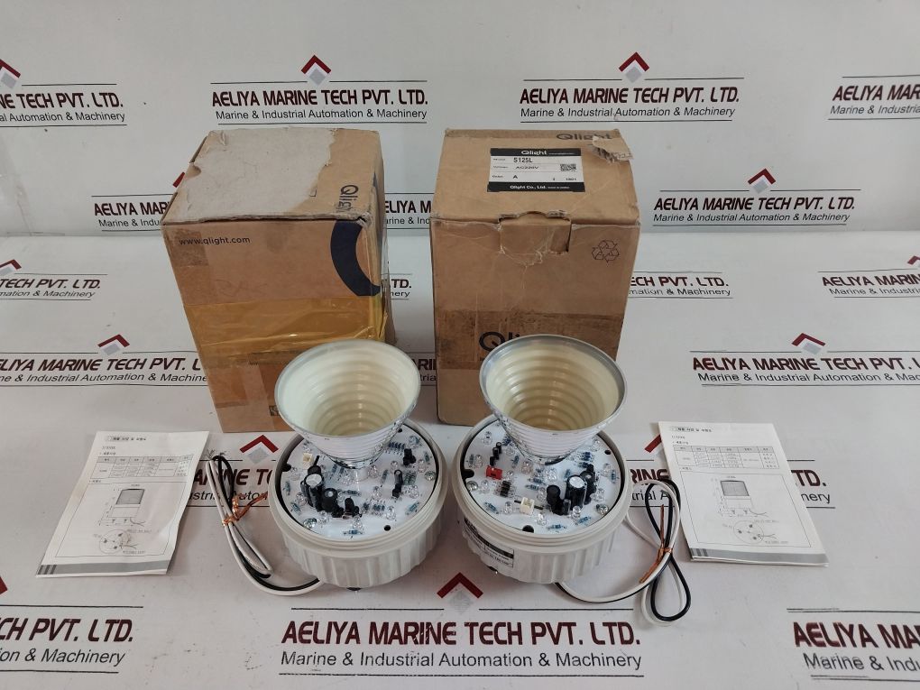 Qlight S125L Flashing Light