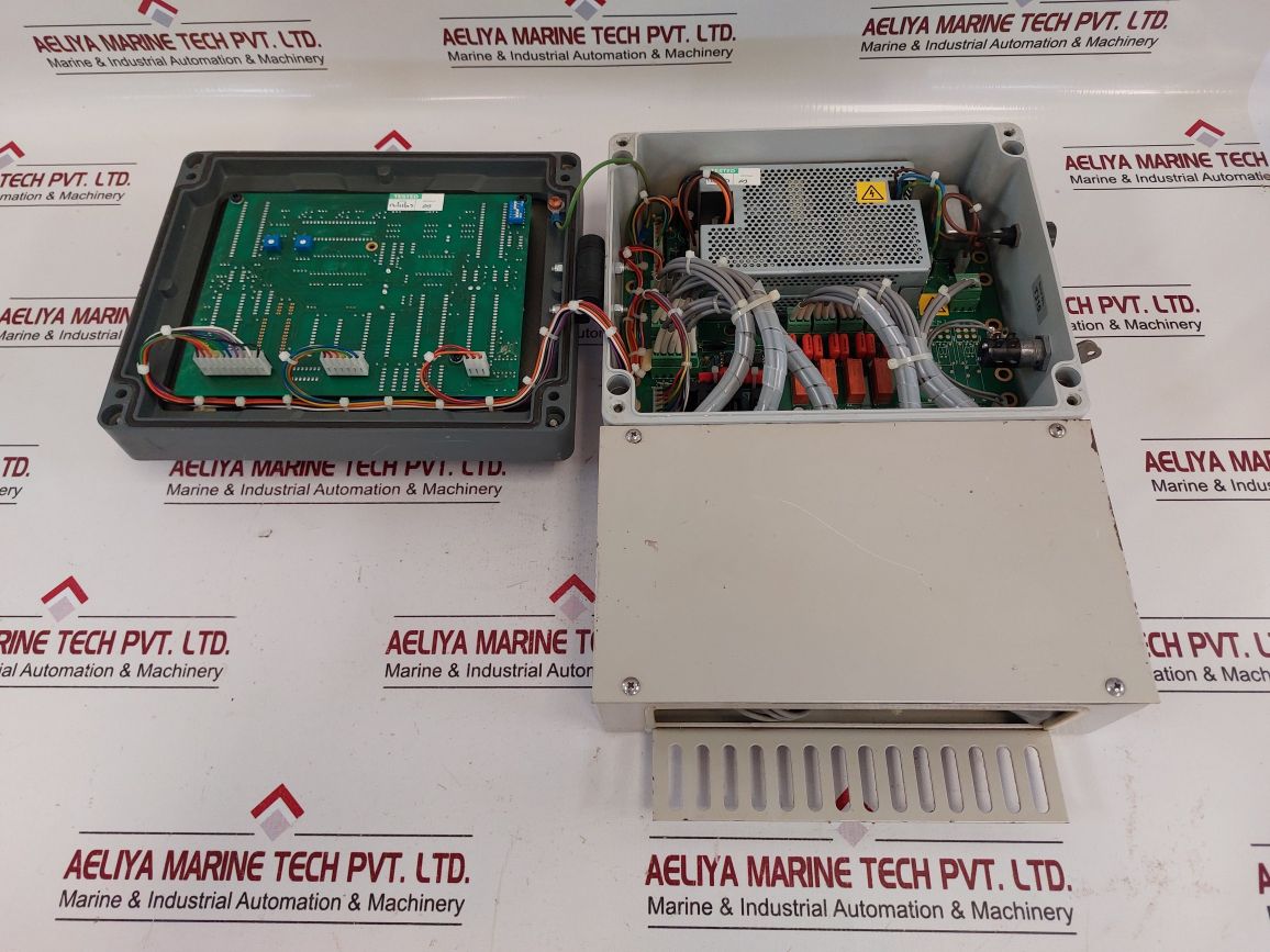 Qmi Triplex Oil Mist Monitor
