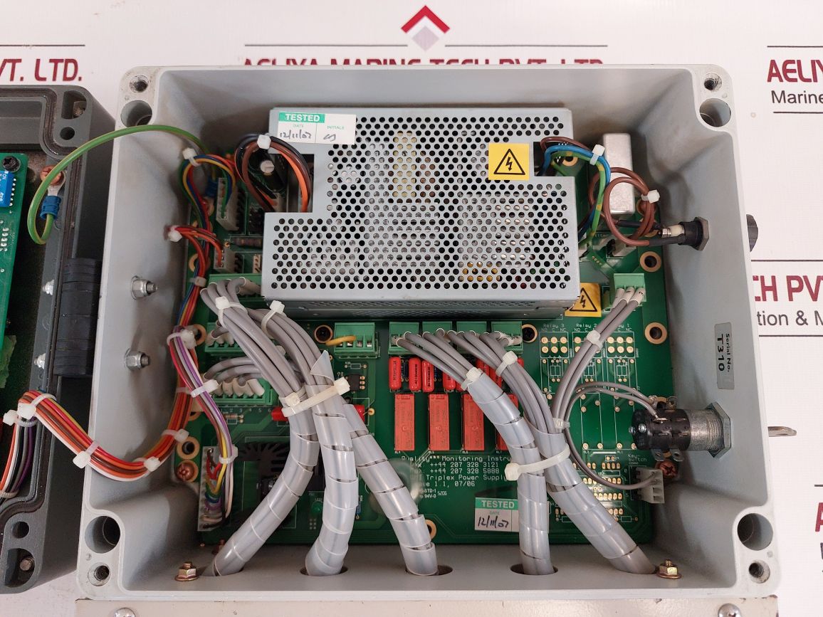 Qmi Triplex Oil Mist Monitor
