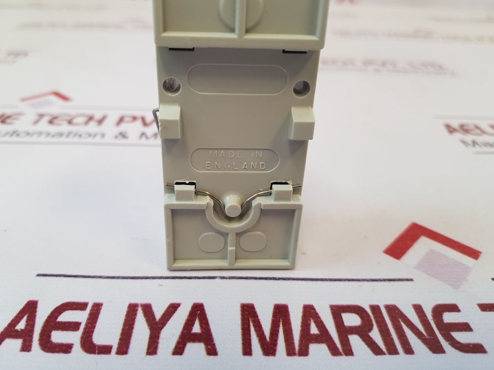 Radio Spares 401-015 Relay Base