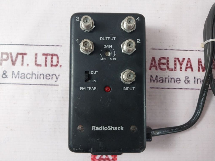 Radioshack 15-1168 Distribution Amplifier 120Vac 60Hz 3W Max