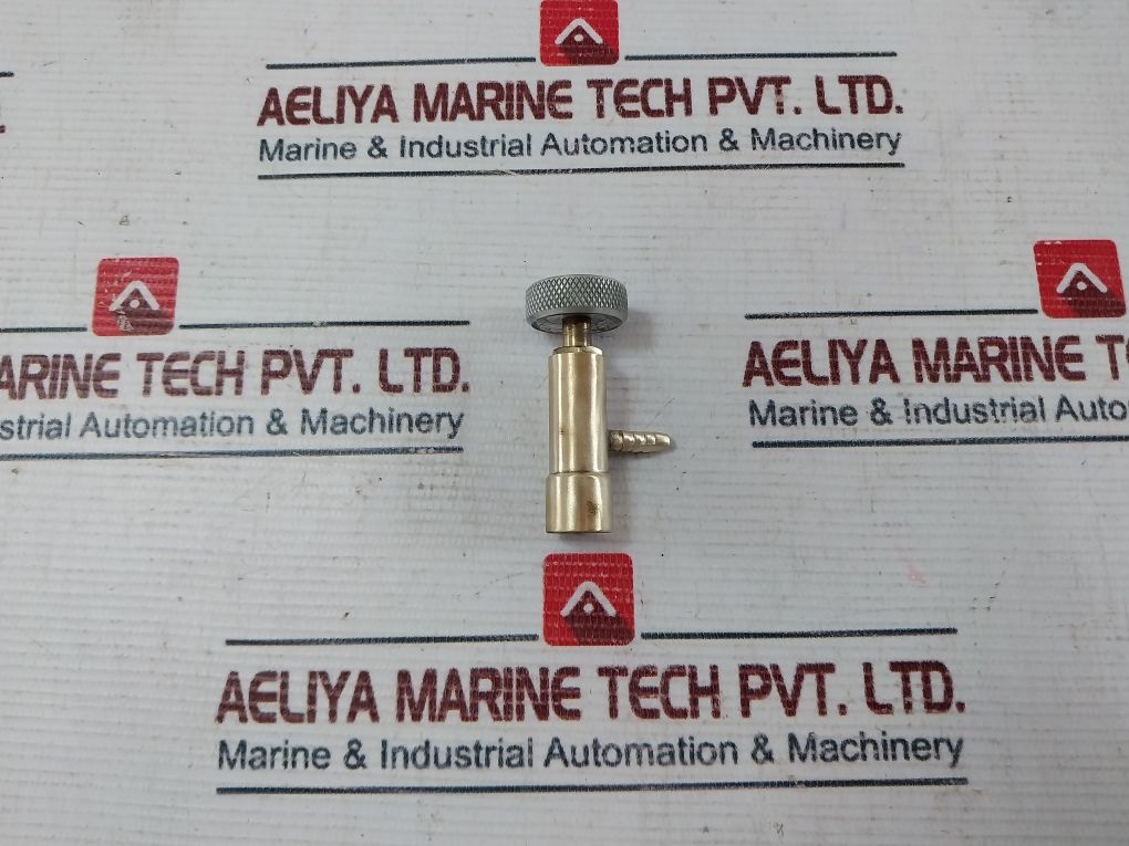 Rae C-10 1 Lpm Fixed Flow Regulator Set