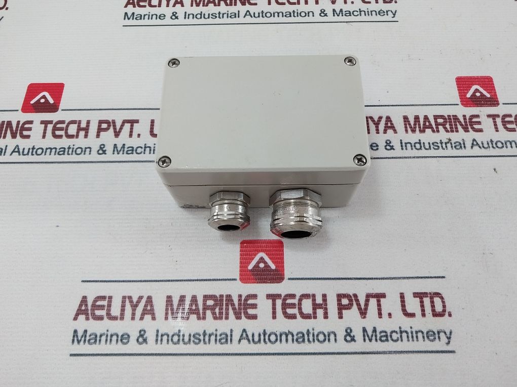 Raytheon Anschutz 134-109 Junction Box
