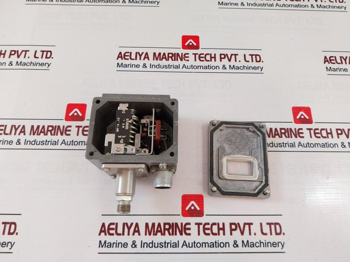 Rd-2-om5-02 Pressure Switch 7-19 Kgf/Cm2