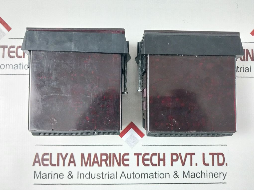 Red Lion Im-01119 Panel Meter 50 To 250 Vac~