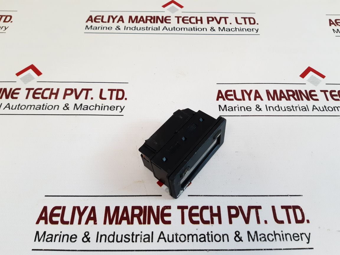 Red Lion Cub5Rtb0 Digital Panel Meter With Display
