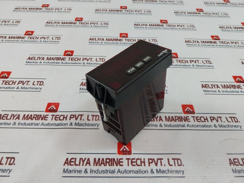Red Lion Mc2238X 5 Digit Digital Panel Meter Controller