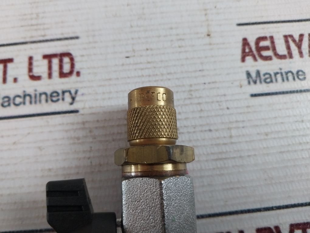 Refco 9884185 Hose Connector With Ball Valve 1/4 Sae Yellow