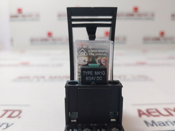 Relpol R4-2314-23-1024-wtl Relay With Base