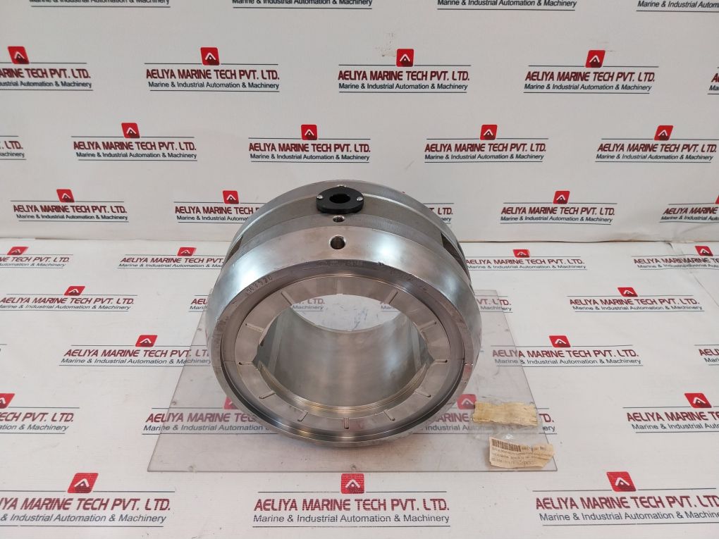Renk 163576 Sleeve Bearing Isolated
