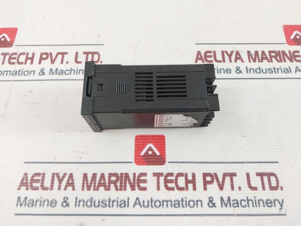 Rex-c100-fj02-m*An 0-400°C Pid Digital Intelligent Temperature Controller