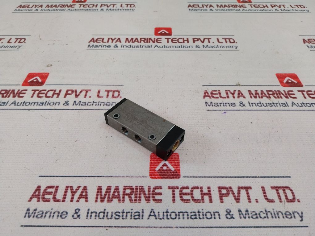 Rexroth 0820 204 003 5/2 Way Valve