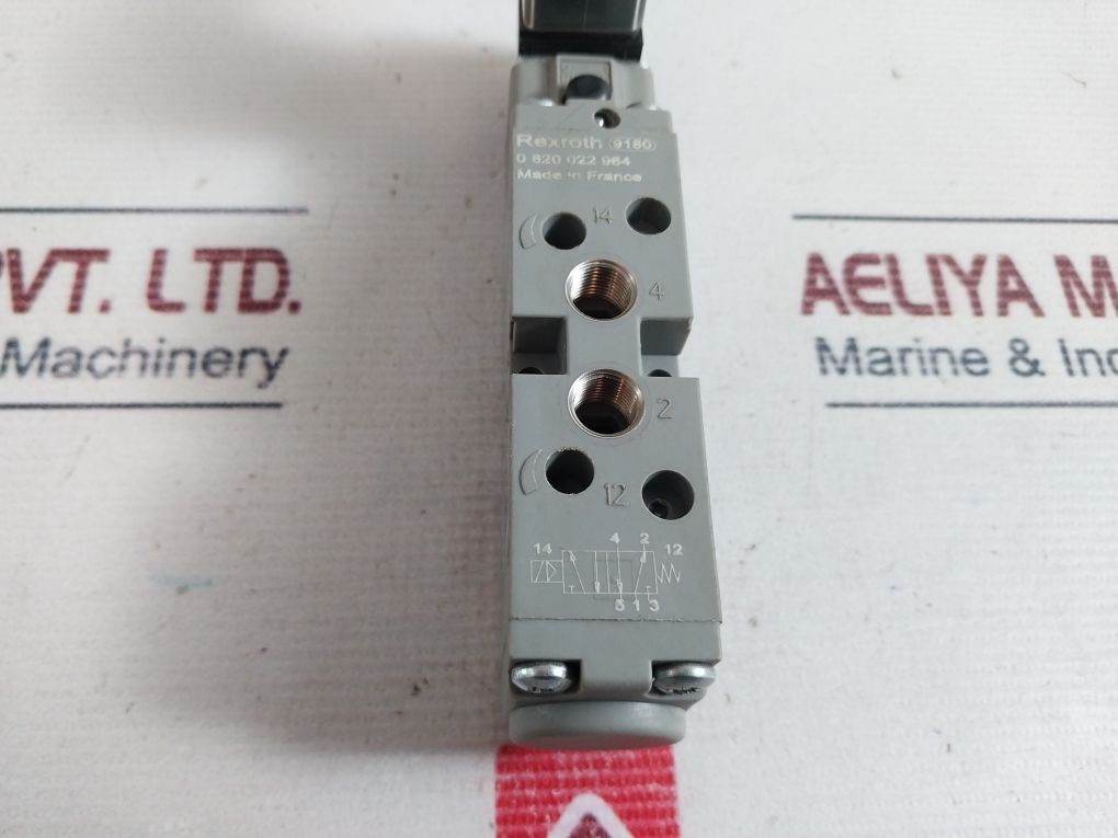 Rexroth 0 820 022 964 Solenoid Valve 24V Dc 4.8W