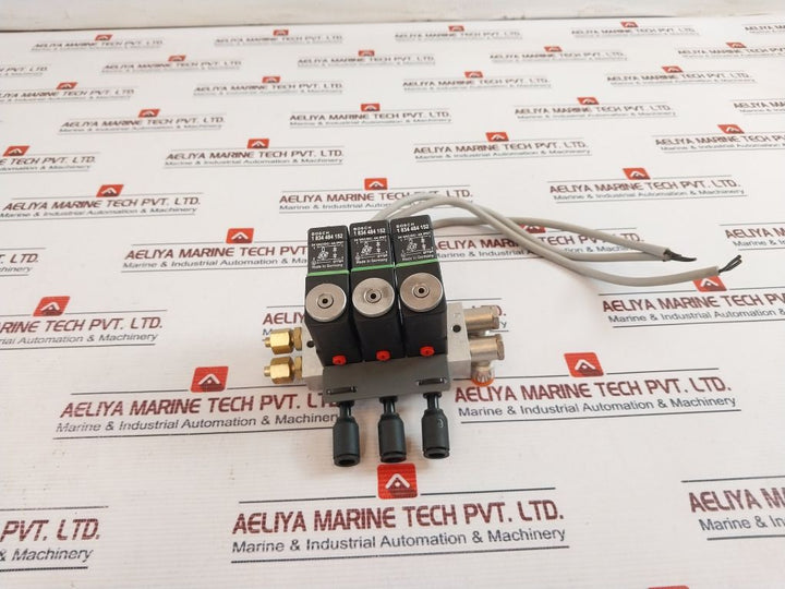 Rexroth 1824210243 Directional Valve With Solenoid Coil 24 Vac/ Dc-4A