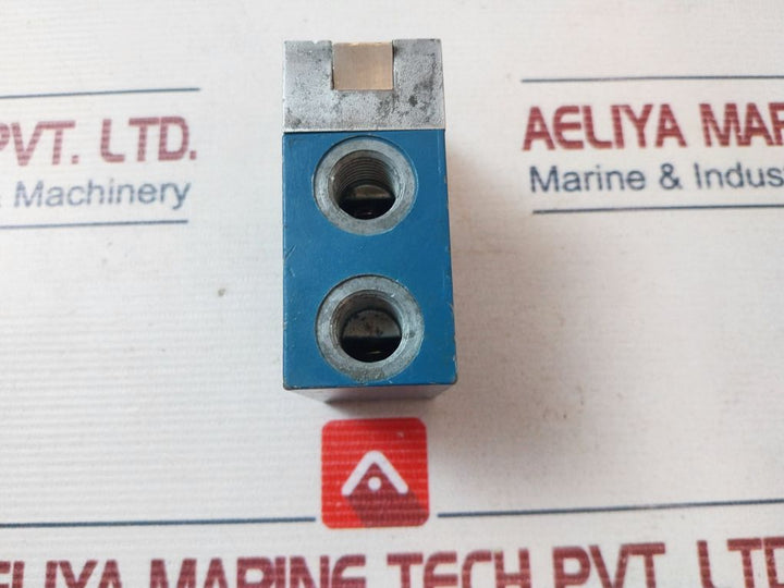 Rexroth 3630070000 Roller Lever Pneumatic Directional Valve 