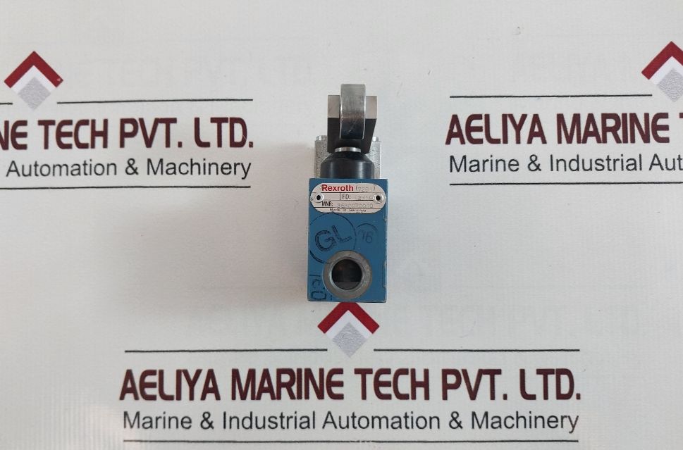 Rexroth 3630070010 Roller Lever Pneumatic Directional Valve