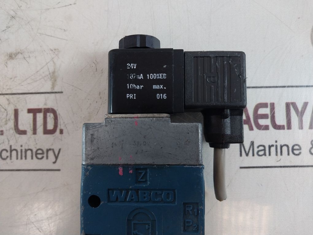 Rexroth/Wabco 3723522220 Solenoid Directional Valve & Coil Free Shipping
