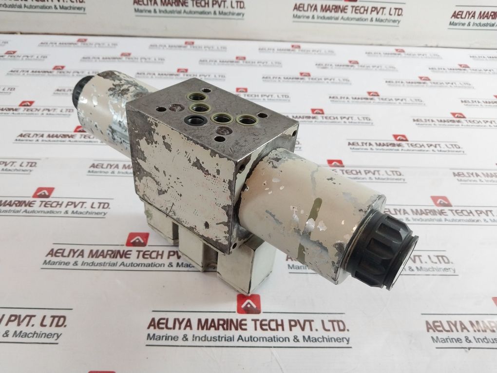 Rexroth 4Wrae 10 W30-21/G24K31/A1V Proportional Directional Valve 24V